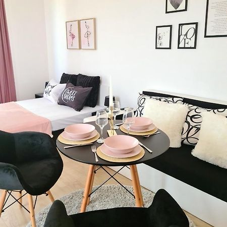 Rose Studio Appartement Burgas Stad Buitenkant foto